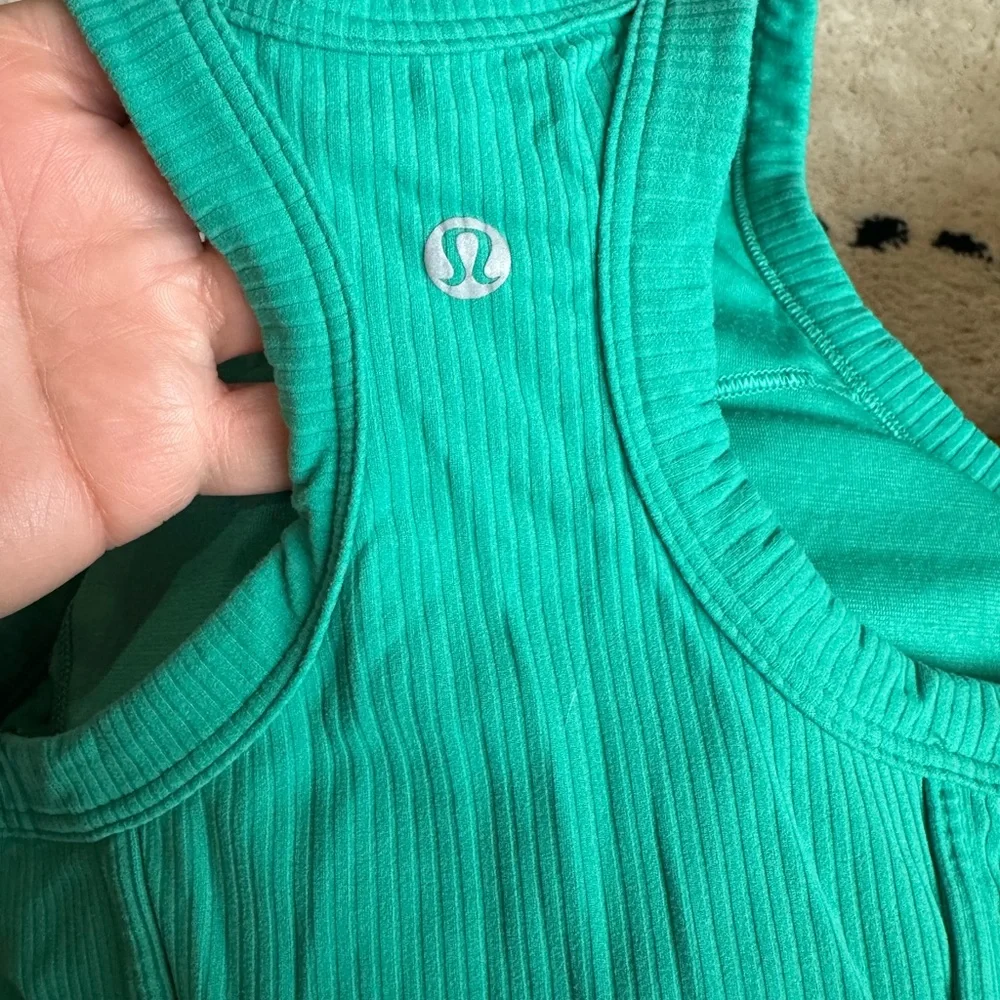 Lululemon Green Ribbed Racerback Crop Top - Picture 3 of 3